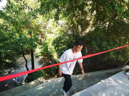 助力文旅市场 展示产投风采——马博平台马博（中国）组织开展员工登山比赛活动(图8)