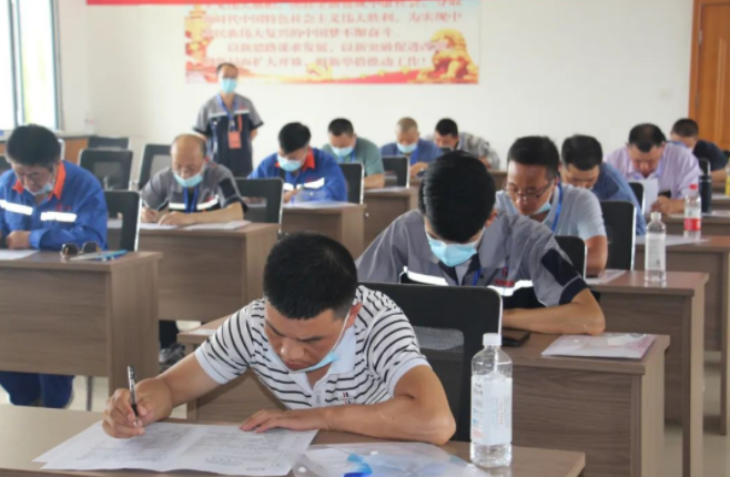 马博平台马博（中国）泓盛达公司在“焊工”技能大赛中取得好成绩(图2)